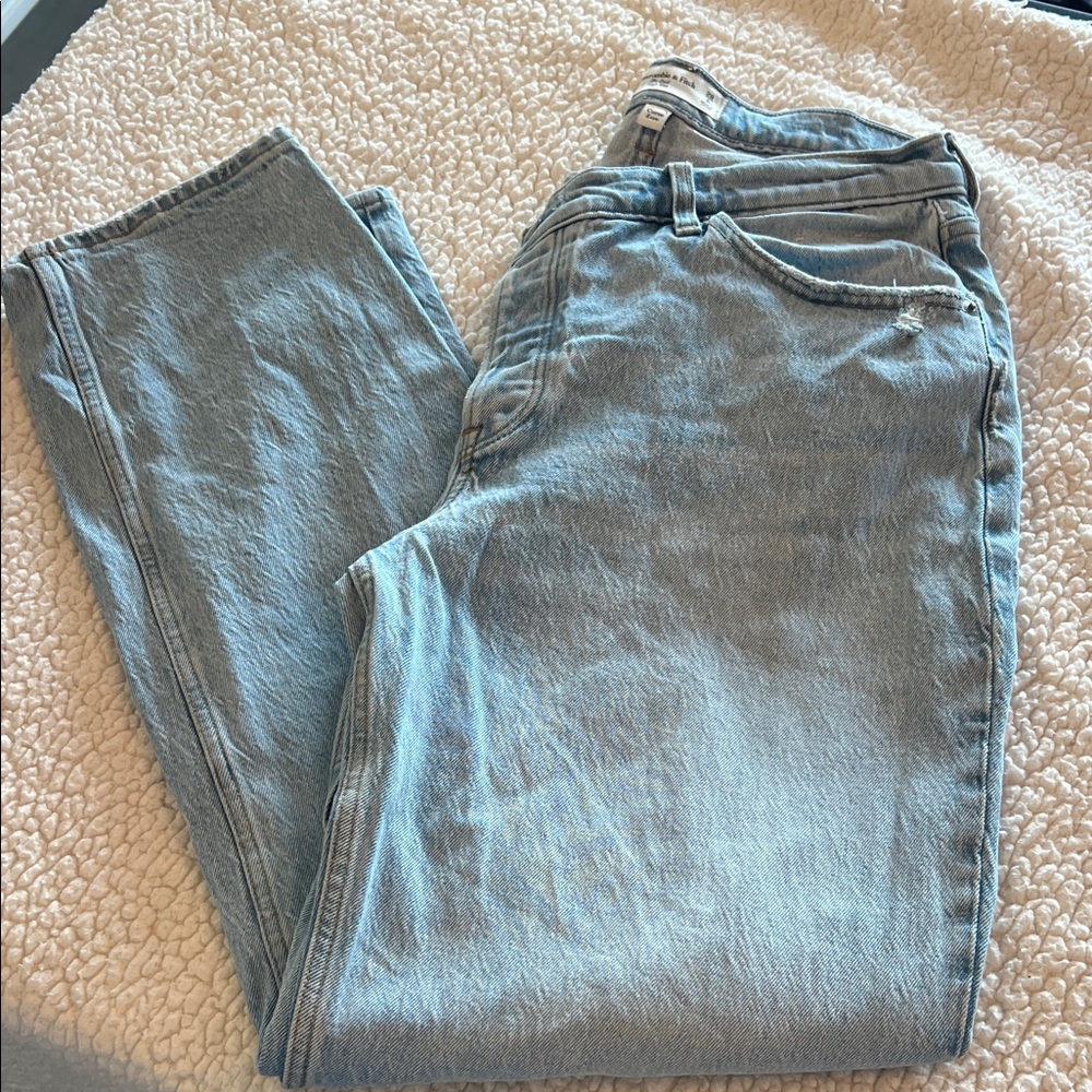 Abercrombie & Fitch Dad High Rise Curve Love Denim Jeans